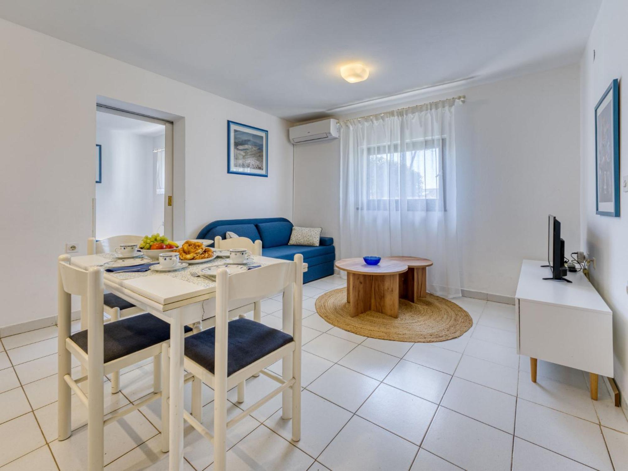 Apartment Jurkovic - Nji100 By Interhome Njivice Bagian luar foto