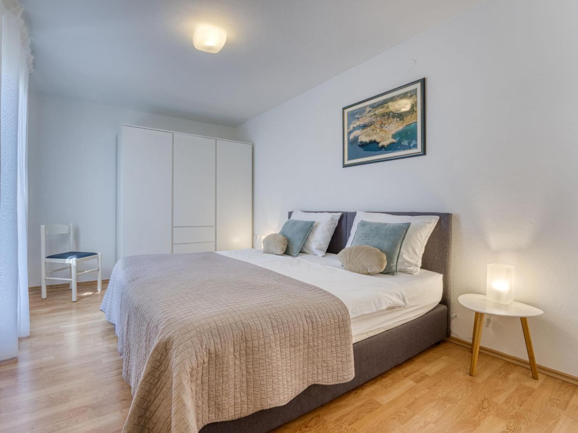 Apartment Jurkovic - Nji100 By Interhome Njivice Bagian luar foto